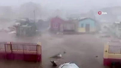 Jamaika’yı 5’inci kategori olan Melissa Kasırgası vurdu