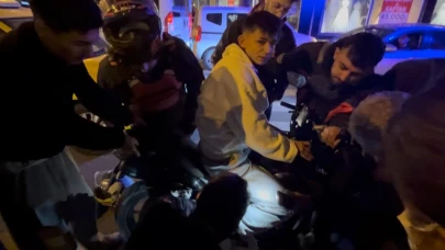 Motosikletiyle kaza yapan gencin zamanla yarışı!