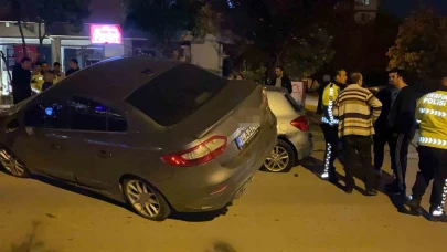 Bolu’da film sahnesi gibi kaza: Otomobil havada asılı kaldı, sürücü ortadan yok oldu!