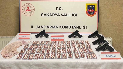 Sakarya’da yok yok! 773 hap, silah, para…
