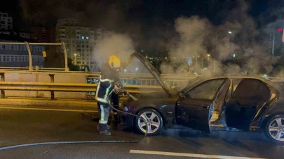 Seyir halindeyken motorundan dumanlar yükseldi: Dakikalar içinde alev aldı!