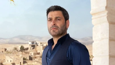 Uzak Şehir'in yıldızı Ozan Akbaba, sahnede bir halk ozanına dönüştü!