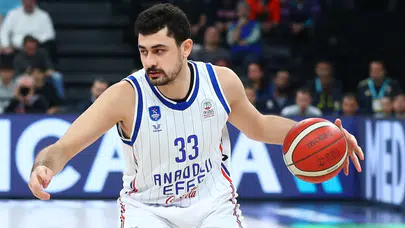 Milli oyuncu Erkan Yılmaz’dan kötü haber: Diz bağlarında esneme tespit edildi