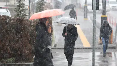 Meteoroloji’den peş peşe uyarılar: 5 il için kuvvetli yağış, birçok bölgede yoğun sis!
