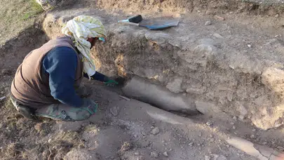 Antik stadyumda şok keşif: Başsız heykel bulundu!