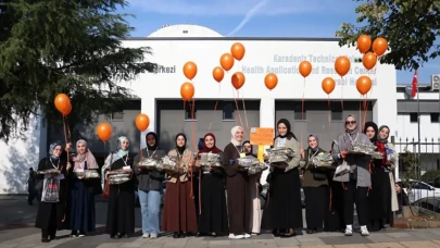 Trabzon’da öğrencilerden lösemi tedavisi gören çocuklara sevgi dolu ziyaret
