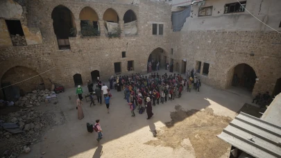 İsrail soykırımı sonrası Gazze’de eğitim yeniden başladı