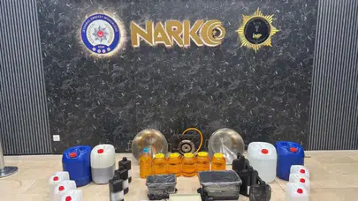 Uyuşturucu imalathanesi lüks villadan çıktı...Detaylar şoke etti!