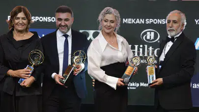 Modadan müziğe, tiyatrodan dijitale: İşte 2025’in en iyileri!