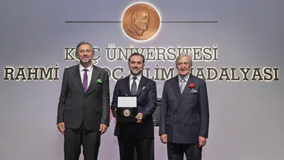 Rahmi Koç Bilim Madalyası Prof. Dr. Ufuk Akçiğit'in