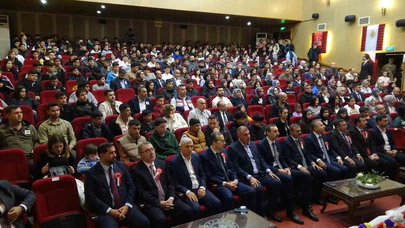 Kilis’te 24 kasım kutlamaları sahneden meydana taşındı