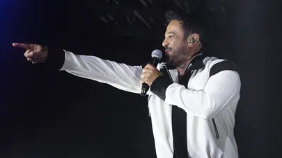 Emre Altuğ Rusya’da fırtına gibi esti: Biletler dakikalar içinde tükendi