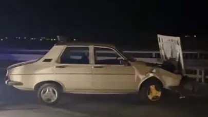 Otomobil bariyerlere saplandı! Hastaneden acı haber geldi...