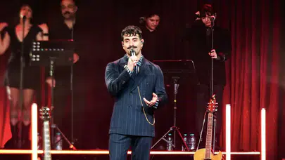 Gökhan Türkmen’den Bostancı’da aşka ve müziğe doyuran konser