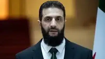 Halep’in özgürlük töreni: Eş-Şara’dan yeniden inşa vurgusu