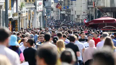 Ekonomide toparlanma sürüyor... İşsizlik düşüyor, istihdam rekor seviyeye ulaştı!