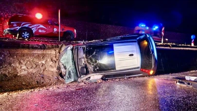 Virajda savruldu, yan yattı: Antalya’da gece yarısı dehşeti!