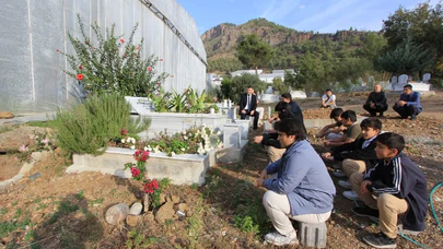 Öğretmenler Gününde vefa geleneği yaşatıldı...