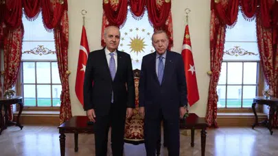 Cumhurbaşkanı Erdoğan, Meclis Başkanı Kurtulmuş ile Dolmabahçe'de buluştu