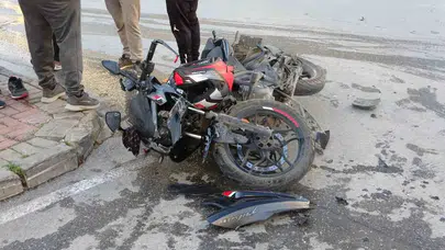 Manavgat’ta film gibi kaza: Motosiklet sürücüsü havada, hemşire müdahalede!