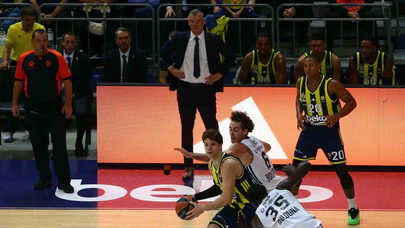 Son anlar yürek hoplattı: Fenerbahçe Beko’dan kritik Euroleague galibiyeti