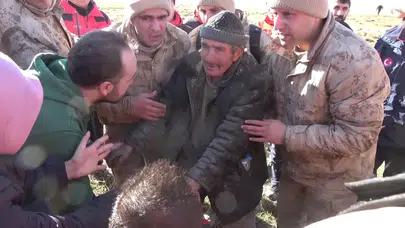 Erzurum'da kayıp çoban, omuzlarda taşınan umut oldu! Jandarma eli hayat kurtardı