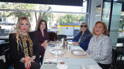 Bebek’te sanat, stil ve lezzet buluştu: Uğur Batur’un müzayedesi büyük ilgi gördü