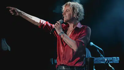 Popun ustası sahnede: Soner Arıca Denizli’de mest etti