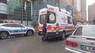 Kayseri’nin merkezinde bıçaklı kavga: Polis kaçan şahsın peşinde!