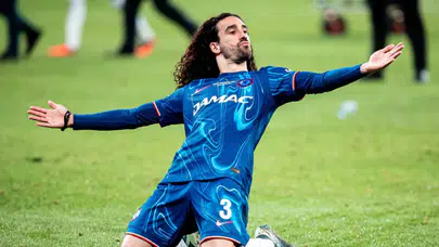 Chelsea’ye zaferi, Barcelona’ya dersi getirdi: Cucurella, eski evine ceza kesti!