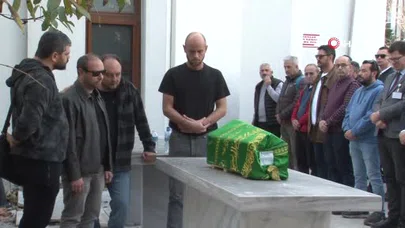 Ailenin acı günü: Minik Kaan yürekleri dağlayan hüzünle uğurlandı