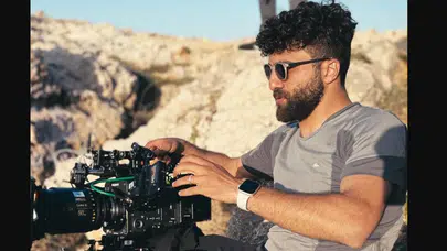 El frenini çekip araçtan indi… Ünlü operatör Ömer Belli’nin durumu dehşete düşürdü!