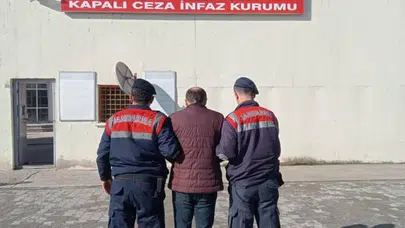Jandarma izini sürdü, FETÖ firarisi kıskıvrak yakalandı!