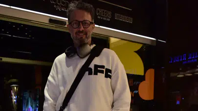 İbrahim Selim'den şıklık provası: Zorlu AVM’de akşam programı hazırlığı