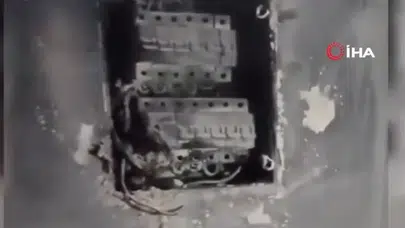 Secdede yakalandılar... Camiye düşen yıldırım kalpleri yaktı!