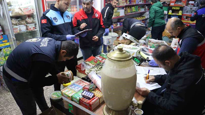 Kilis’te mide bulandıran hijyen skandalı: Merdiven altı üretimde fareler bulundu