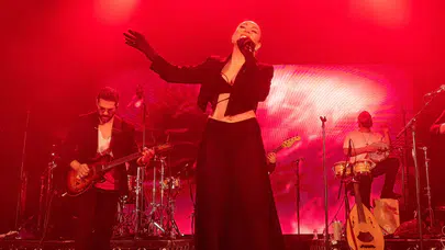 Londra’da muhteşem final: Ziynet Sali’den duygusal konser gecesi