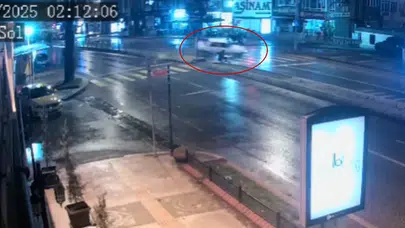 Edirne’de promilli drift... Demir bariyerleri aştı, karşı şeride uçtu!