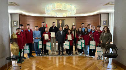 Sarıçam Belediyesi’nden uluslararası teknoloji başarısı: Dünya Şampiyonası’ndan 4 ödülle döndüler