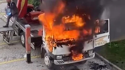 Bursa’da taşınma sırasında dehşet: Vinçli kamyon alev alev yandı!
