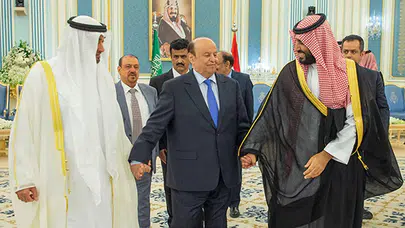 Petrol sahaları gerilimi büyüttü: Yemen hükümeti Suudi çizgiyi sahiplendi!