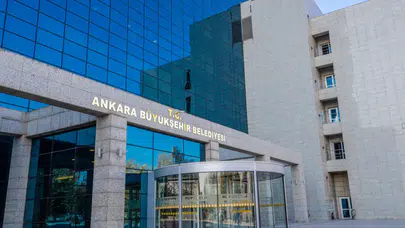 Sosyal belediyecilik söylemi rafta kaldı... CHP’li ABB zamla vatandaşı yolda bıraktı!