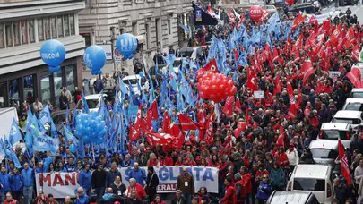2026 Bütçesi krizi: İtalya’da işçiler iş bıraktı!