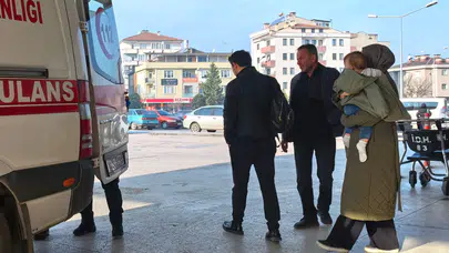 Yerde bulduğu fıstık az daha can alıyordu: Bursa'daki minik hastanelik oldu!