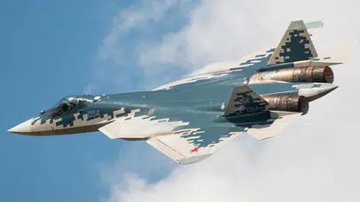 Yeni motor, yeni kabiliyet: Rusya’nın amiral gemisi Su-57 güç kazanıyor!