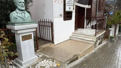 Namık Kemal, Vatan ve Hürriyet ateşini yaşatan eserleriyle anılıyor!