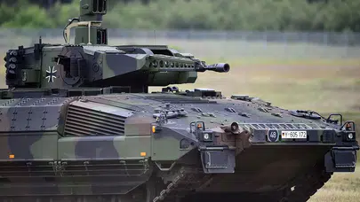 Almanya’dan savunmada dev adım: 4,2 milyar euroluk Puma siparişi!