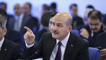 Süleyman Soylu'dan Mehmet Akif Ersoy iddialarına sert hesaplaşma: 'Atılan başlıklar haysiyetsizliktir'