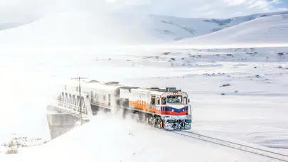Anadolu’nun büyüsü raylarda! Uraloğlu, Doğu Ekspresi'nin ilk seferini uğurladı
