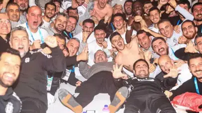 Beşiktaş Kadıköy’de kazandı, sevinç soyunma odasına taştı